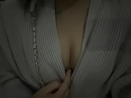 エマTWO×TOP-ツートップ-