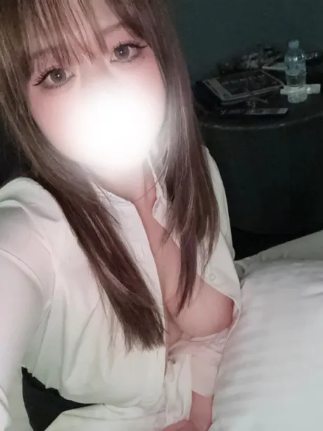 チラ見え❔/体験　れな