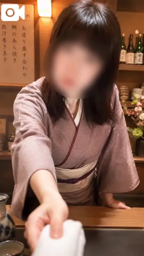 🍺 「お疲れさま。まずは一杯どうぞ♡」