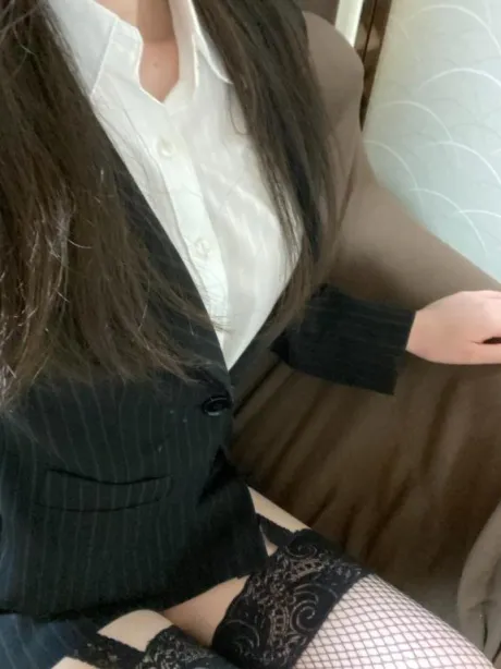 四つん這いにさせて攻めるの好きかも💋/かなで