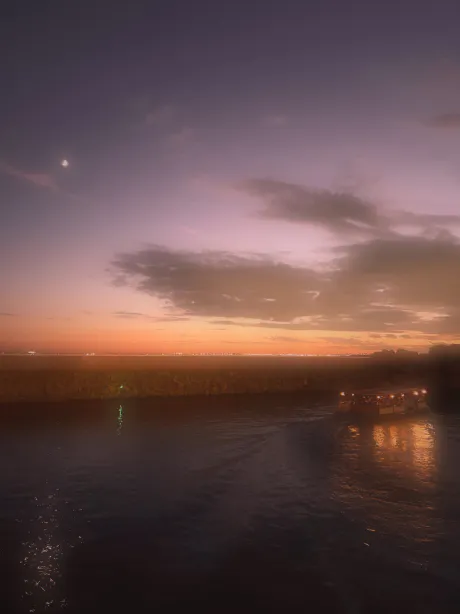 明日出勤します/はるな【青森大釈迦】