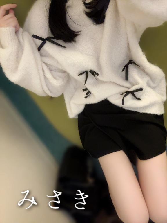 いてて