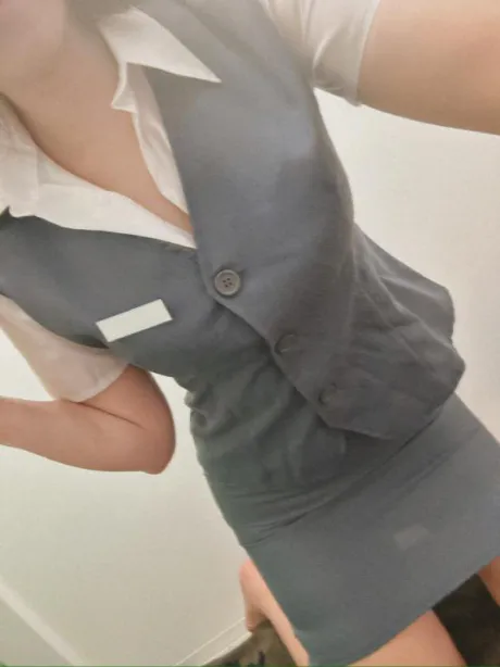 明日は久しぶりの出勤日♡
