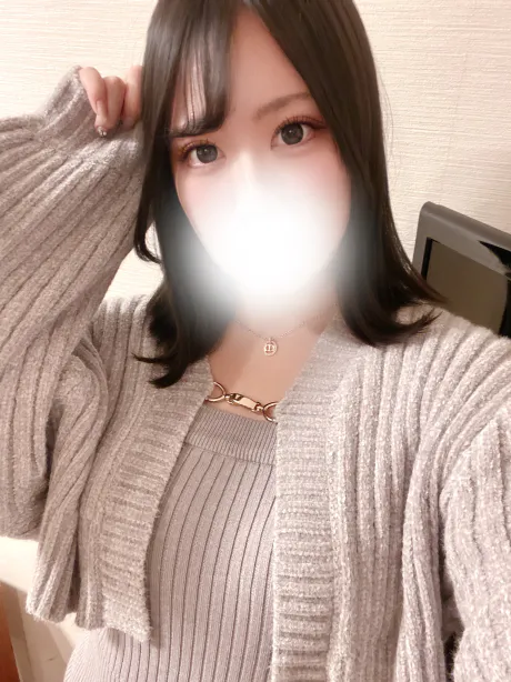 ♥️足りない、足りない♥️/新人るの☆透き通る色白素肌