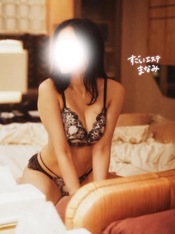 🎂👦🏻🏠👥🚶➡️