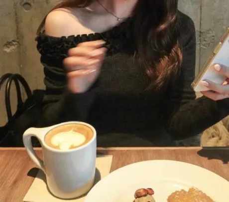 杏菜(あんな)グランドオペラ福岡