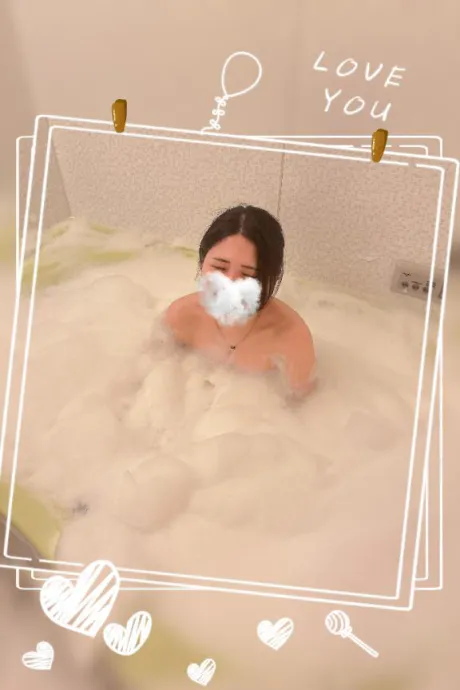 しおり素敵な女の子は好きですか?