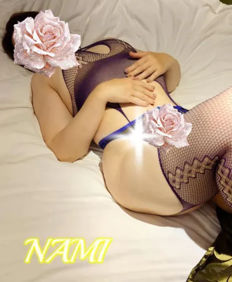 なみ人妻の楽園