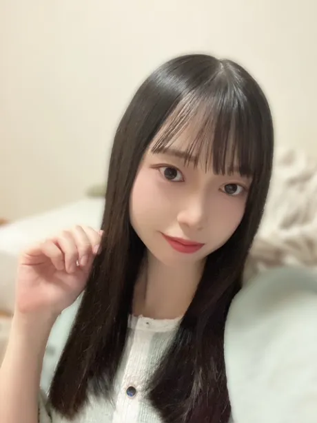 新人れいティアラ