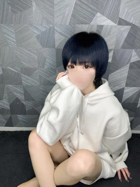 新人　りく素敵な女の子は好きですか?