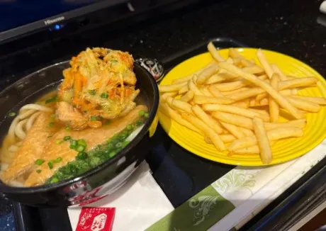 ( ∩'-'🍚⊂ )/エム