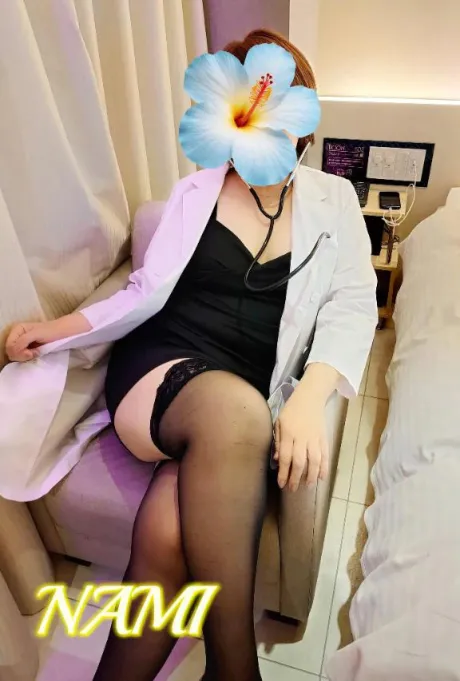 なみ人妻の楽園