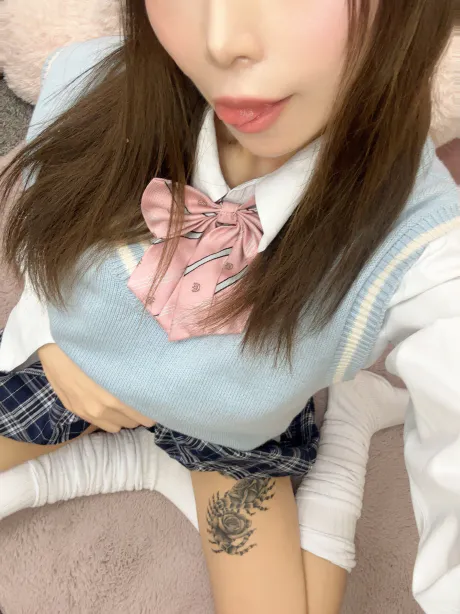 新人りんティアラ
