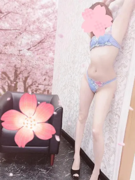絵美-えみ-人妻倶楽部　花椿盛岡店