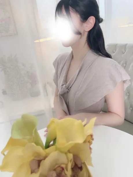 奈緒(なお)のブログ います♡