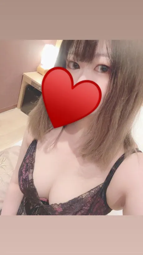 ぎゅって/くるみ【Fカップ巨乳 目が合って堕ちる】