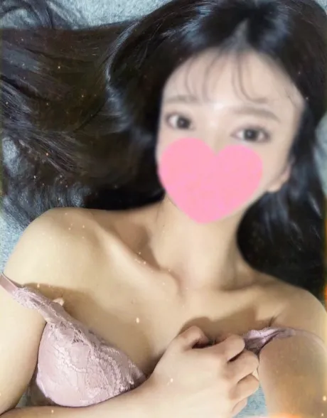 今日はちょっと楽しみ☺️/新人ゆうね☆映えるスタイル＆ルックス