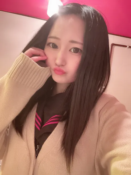 新人あやティアラ