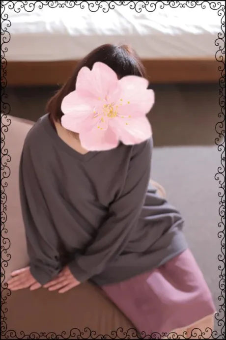 明日は出勤です♪/めいこ