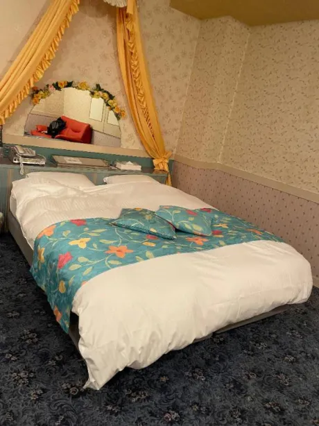 かおる【ミニマム美少女】L’ Amomr（ラムール）～青森～