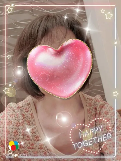 しのん★聖水！容姿端麗！隣の人妻お口で愛して