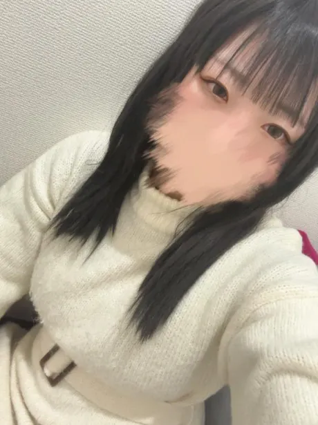黒髪💇‍♀️/新人　ほのか