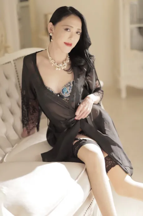 快楽責めで終わらせたくない/S嬢・紫-YUKARI-　