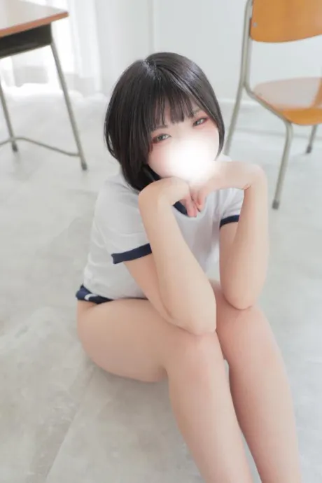 🈵/えれな