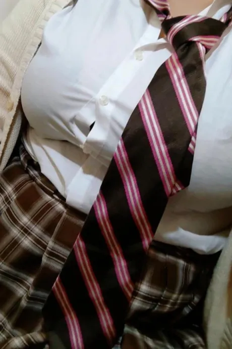 まり★溢れる豊満爆乳若妻隣の人妻お口で愛して