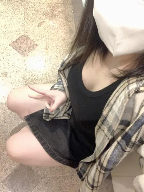 出勤しました🦖🐾/あやね