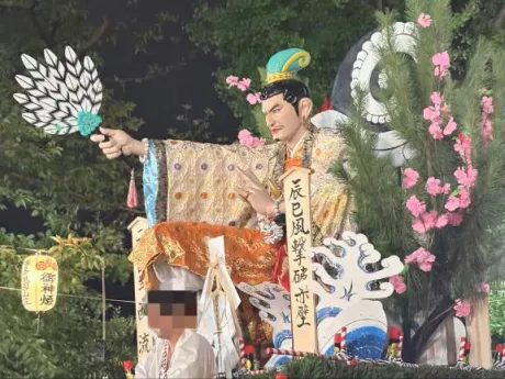 辰巳風撃破赤壁