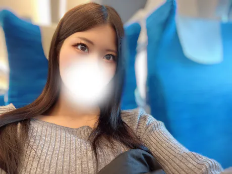 新人えなティアラ