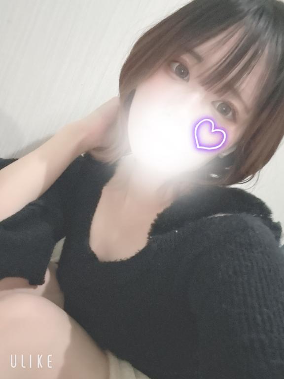 わわわ/新人　ここな