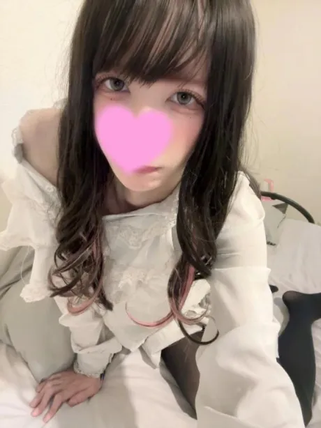 あとむ（ニューハーフ）人妻生レンタルーNTRー