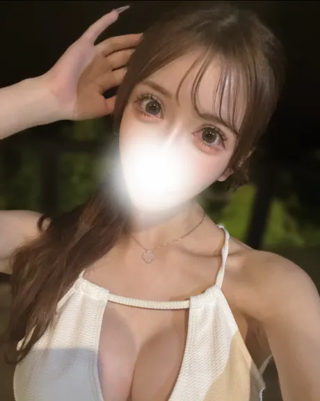 新人りあティアラ