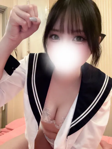 新人らうるティアラ