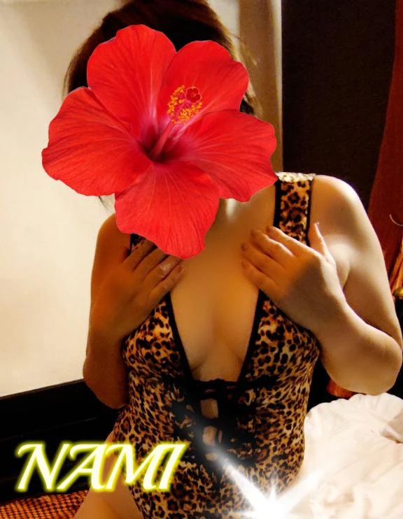 なみ人妻の楽園