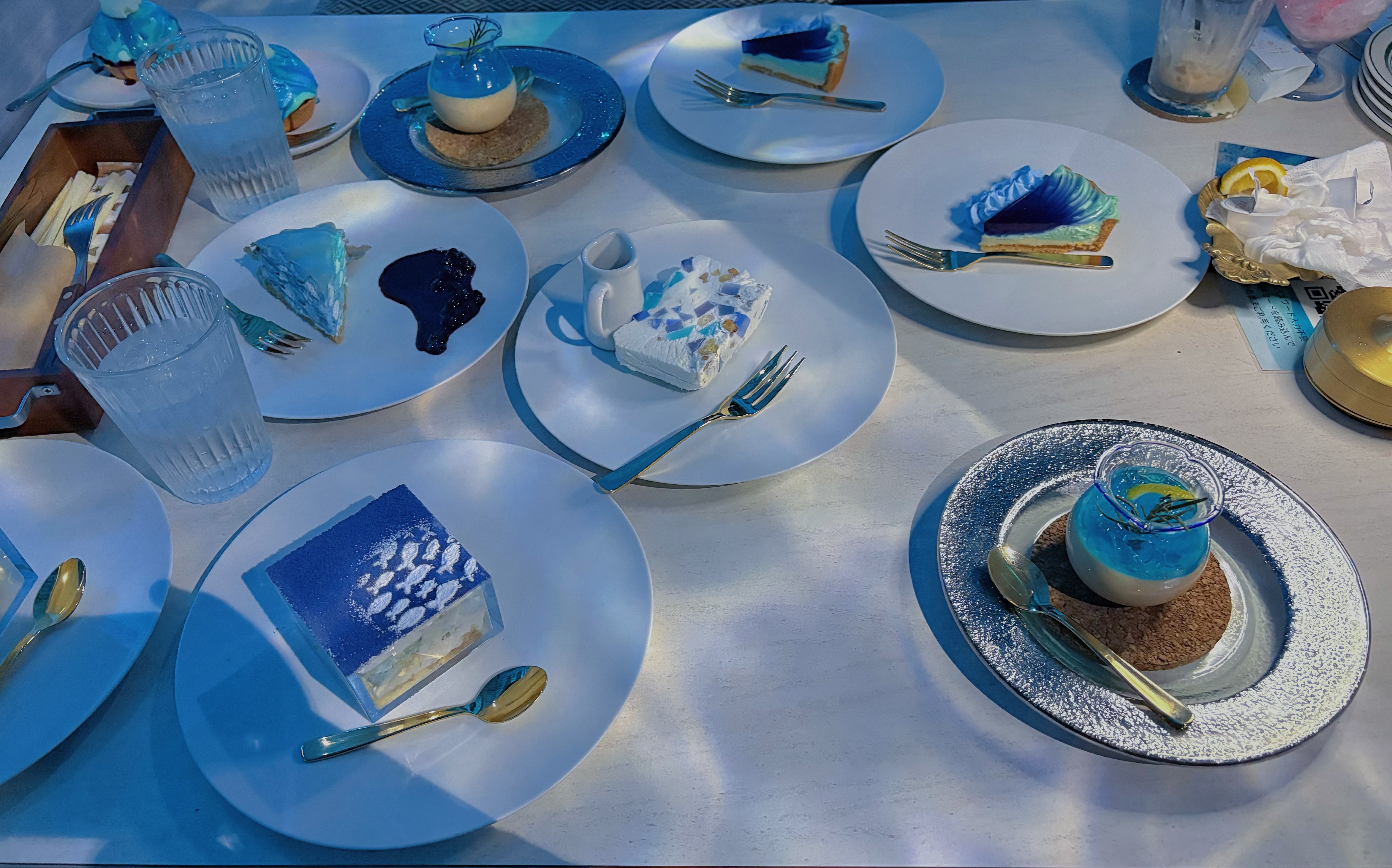 体入業初🔰あやな☆青森出張手コキ＆エステ　コキっ娘クローバー