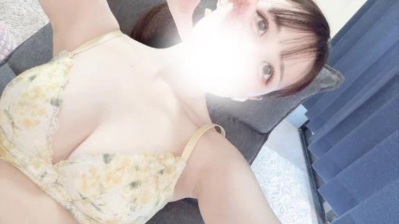 さき【低身長・神乳・細身・美少女＝神】L’ Amomr（ラムール）～青森～