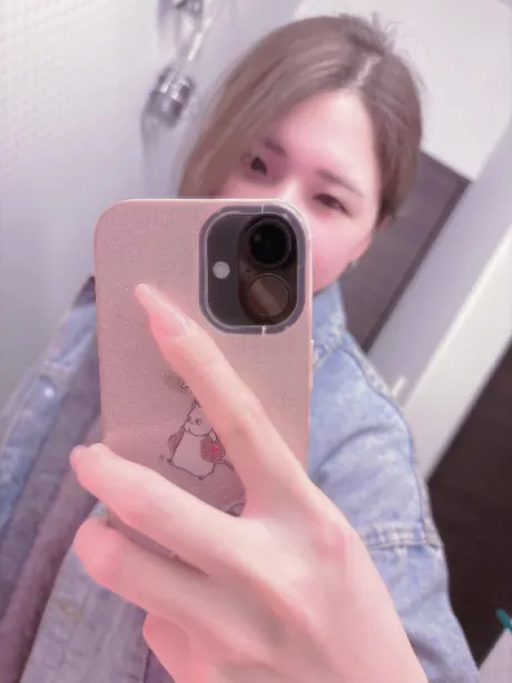 しおり素敵な女の子は好きですか?