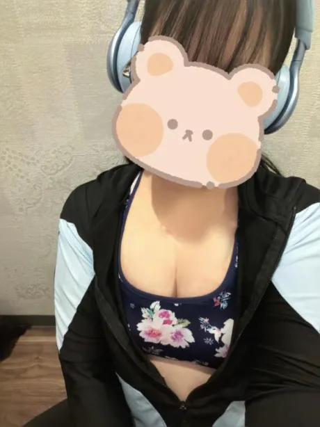 れの★おっとり人妻隣の人妻お口で愛して