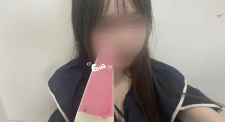 新人えみあティアラ