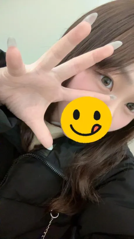 考え中🤔/くるみ