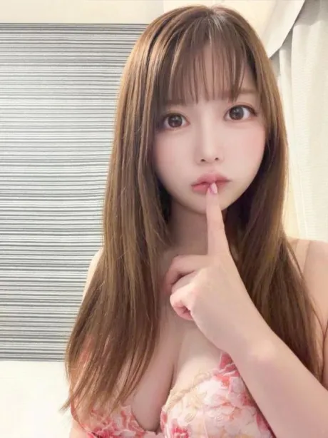 な◯おち◯ぽで何度もシておま◯こぐちゅぐちゅに💖