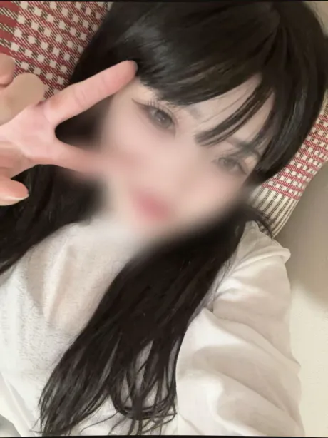 新人るあティアラ