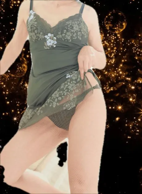 しのん★聖水！容姿端麗！隣の人妻お口で愛して