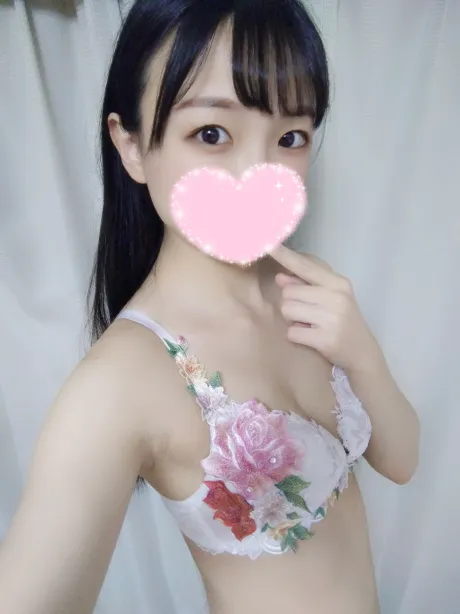 新人あいねティアラ