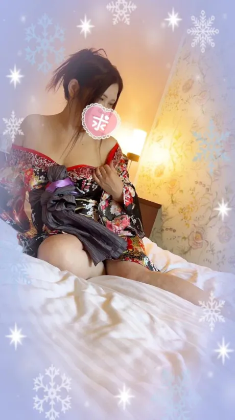 かおり★もうだめイキ過ぎ敏感乳隣の人妻お口で愛して