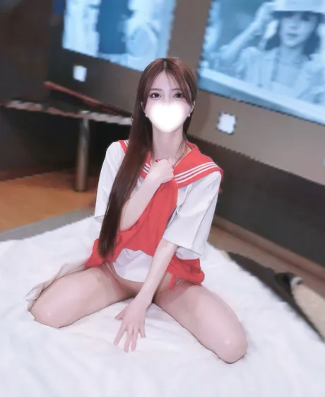 新人あまねティアラ