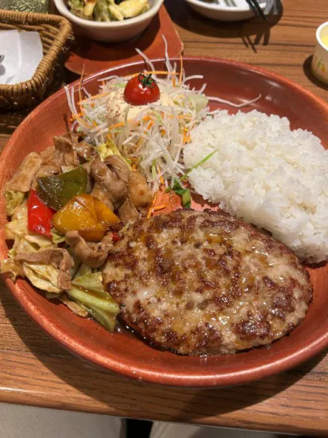 ゆったりしたお昼～💕/つばさ